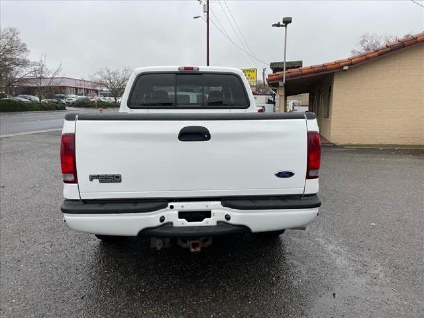 2003 Oxford White Ford F-250 Super Duty XLT (1FTNW20P43E) with an 6.0L Power Stroke 6.0L Diesel Turbo V8 325hp 560ft. lbs. Other engine, 5-Speed Automatic transmission, located at 800 Riverside Ave, Roseville, CA, 95678, (916) 773-4549, 38.732265, -121.291039 - Photo#6