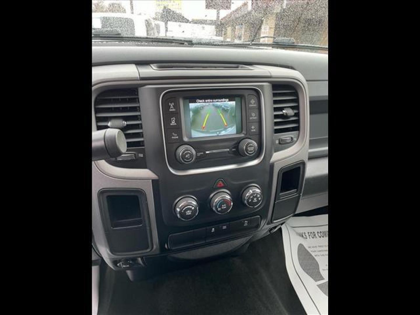 2017 Bright White Clear Coat RAM 2500 Tradesman (3C6UR4CJ9HG) with an 6.4L HEMI 6.4L V8 410hp 429ft. lbs. Sequential Multiport Fuel Injection engine, 6-Speed Shiftable Automatic transmission, located at 800 Riverside Ave, Roseville, CA, 95678, (916) 773-4549, 38.732265, -121.291039 - CREW CAB TRADESMAN 6.4 HEMI V8 ONE OWNER - Photo#10