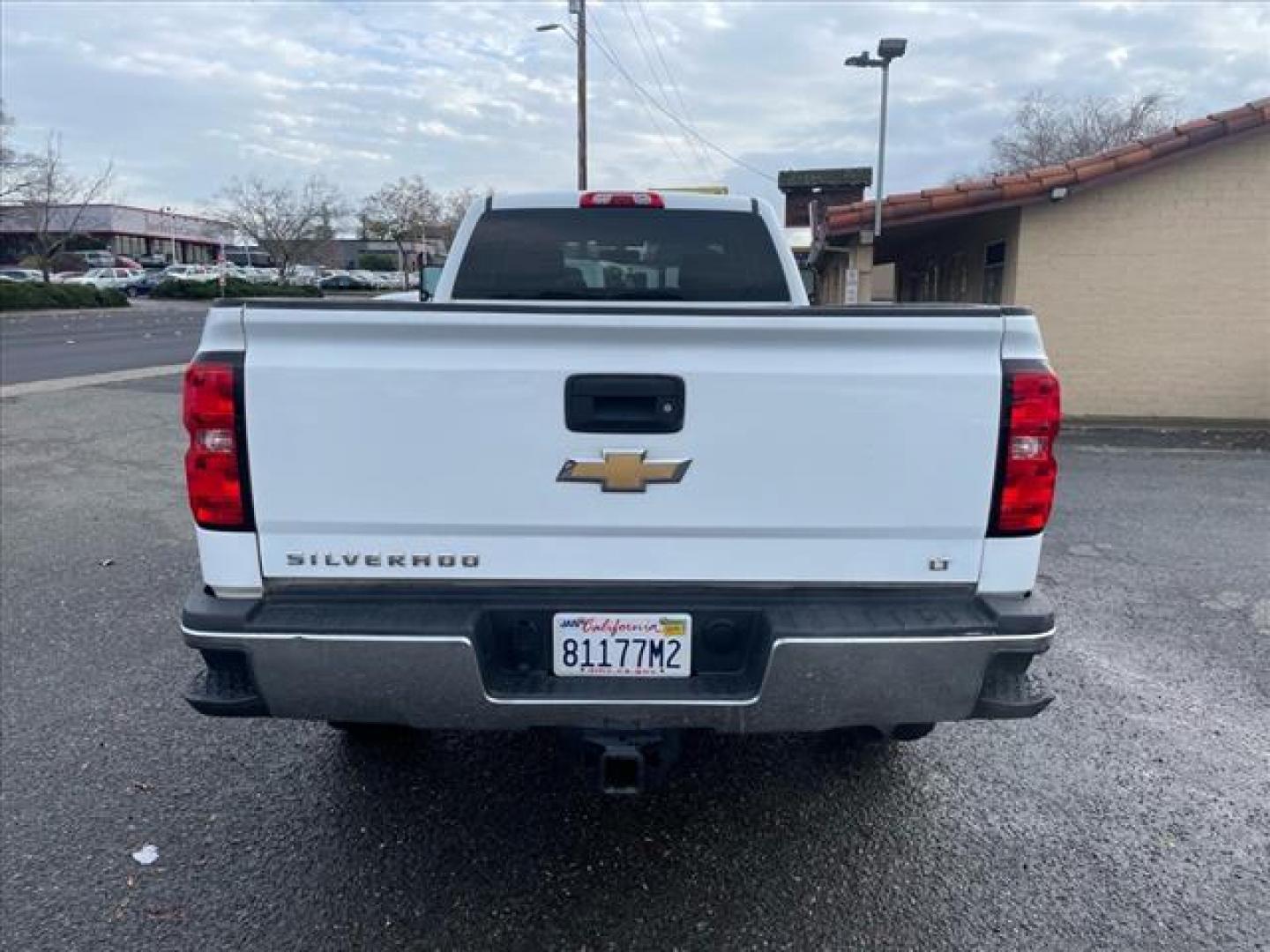 2017 Summit White Chevrolet Silverado 2500HD LT (1GC2KVEG2HZ) with an 6.0L Vortec 6.0L Flex Fuel V8 360hp 380ft. lbs. Sequential Electronic Fuel Injection engine, 6-Speed Shiftable Automatic transmission, located at 800 Riverside Ave, Roseville, CA, 95678, (916) 773-4549, 38.732265, -121.291039 - Photo#7