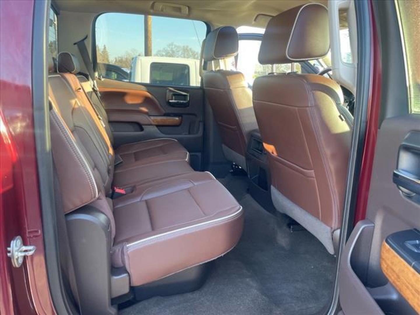 2016 Butte Red Metallic Chevrolet Silverado 2500HD High Country (1GC1KXE87GF) with an 6.6L Duramax 6.6L Diesel Turbo V8 397hp 765ft. lbs. Common Rail Direct Injection engine, Allison 1000 6-Speed Shiftable Automatic transmission, located at 800 Riverside Ave, Roseville, CA, 95678, (916) 773-4549, 38.732265, -121.291039 - Photo#16