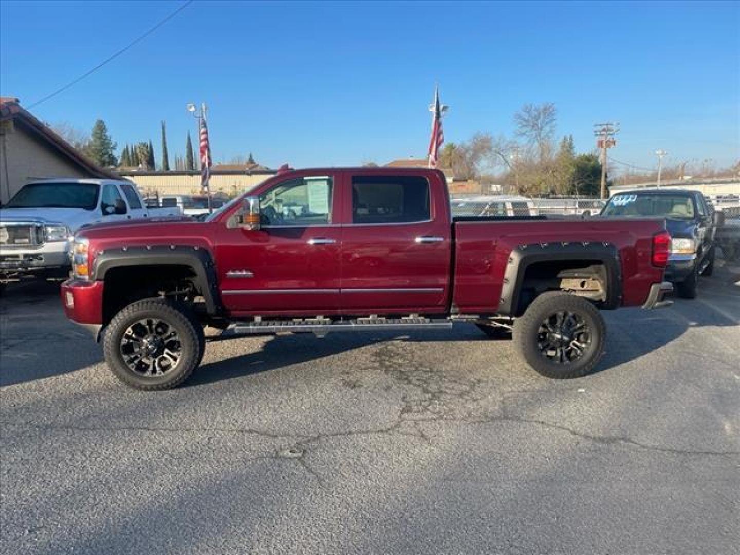 2016 Butte Red Metallic Chevrolet Silverado 2500HD High Country (1GC1KXE87GF) with an 6.6L Duramax 6.6L Diesel Turbo V8 397hp 765ft. lbs. Common Rail Direct Injection engine, Allison 1000 6-Speed Shiftable Automatic transmission, located at 800 Riverside Ave, Roseville, CA, 95678, (916) 773-4549, 38.732265, -121.291039 - Photo#6