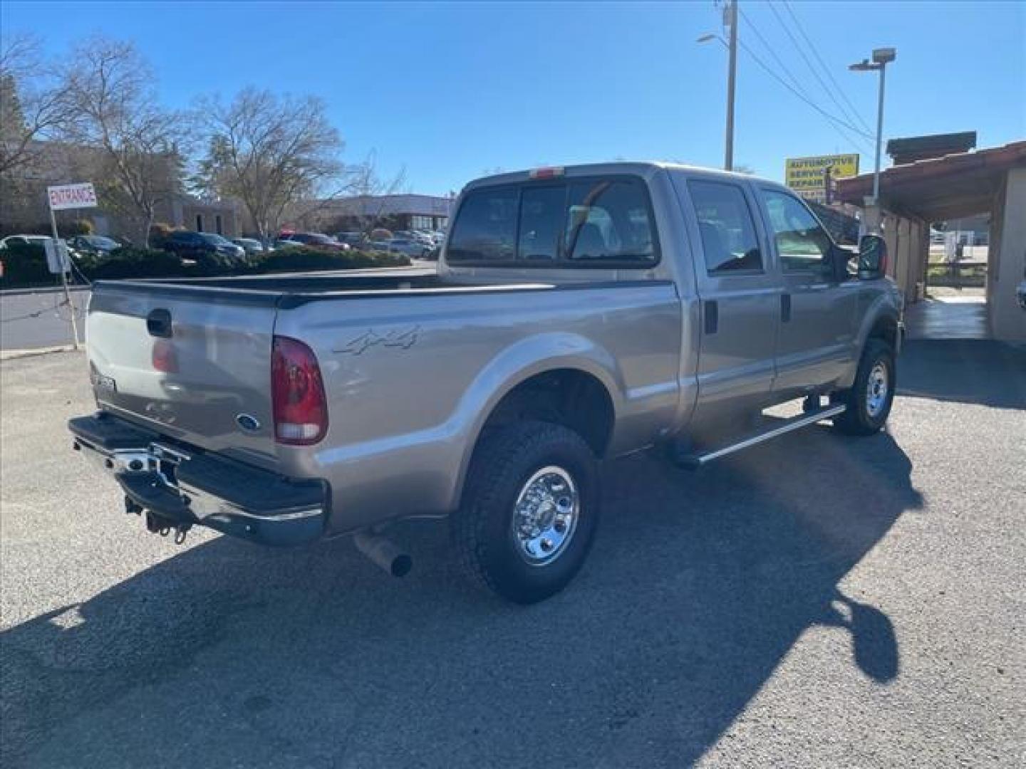 2004 Arizona Beige Clearcoat Metallic Ford F-250 Super Duty XLT (1FTNW21P04E) with an Power Stroke 6.0L Diesel Turbo V8 325hp 560ft. lbs. Other engine, 5-Speed Automatic transmission, located at 800 Riverside Ave, Roseville, CA, 95678, (916) 773-4549, 38.732265, -121.291039 - DIESEL CREW CAB 4X4 XLT LOW MILES SERVICE RECORDS - Photo#3