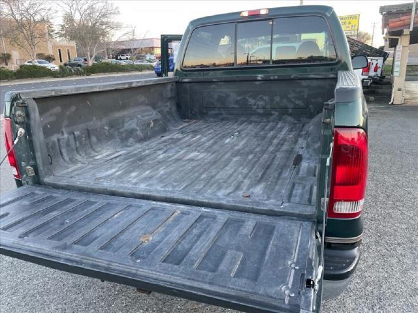 2001 Dark Highland Green Clearcoat Metallic Ford F-250 Super Duty XLT (1FTNW21F21E) with an Power Stroke 7.3L Diesel Turbo V8 250hp 505ft. lbs. Other engine, 4-Speed Automatic transmission, located at 800 Riverside Ave, Roseville, CA, 95678, (916) 773-4549, 38.732265, -121.291039 - 7.3 DIESEL CREW CAB 4X4 OFF ROAD XLT LOW MILES CLEAN CARFAX - Photo#9