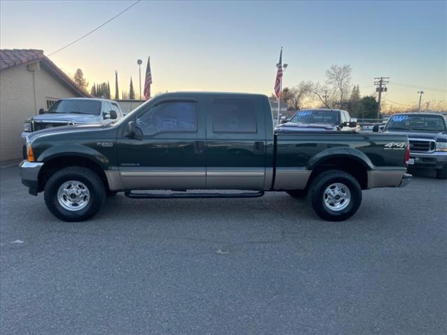 2001 Dark Highland Green Clearcoat Metallic Ford F-250 Super Duty XLT (1FTNW21F21E) with an Power Stroke 7.3L Diesel Turbo V8 250hp 505ft. lbs. Other engine, 4-Speed Automatic transmission, located at 800 Riverside Ave, Roseville, CA, 95678, (916) 773-4549, 38.732265, -121.291039 - 7.3 DIESEL CREW CAB 4X4 OFF ROAD XLT LOW MILES CLEAN CARFAX - Photo#4