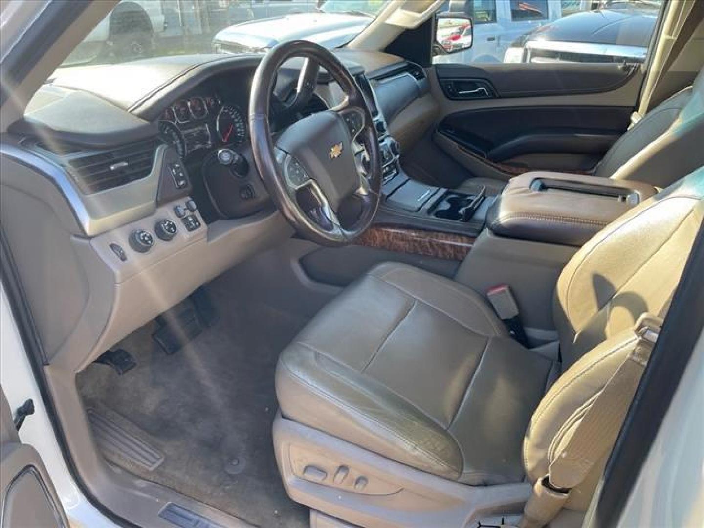 2015 White Diamond Tricoat Chevrolet Suburban LTZ (1GNSKKKC0FR) with an 5.3L EcoTec3 5.3L Flex Fuel V8 355hp 383ft. lbs. Direct Injection engine, 6-Speed Shiftable Automatic w/Overdrive transmission, located at 800 Riverside Ave, Roseville, CA, 95678, (916) 773-4549, 38.732265, -121.291039 - 4X4 LTZ DVD CLEAN CARFAX - Photo#11