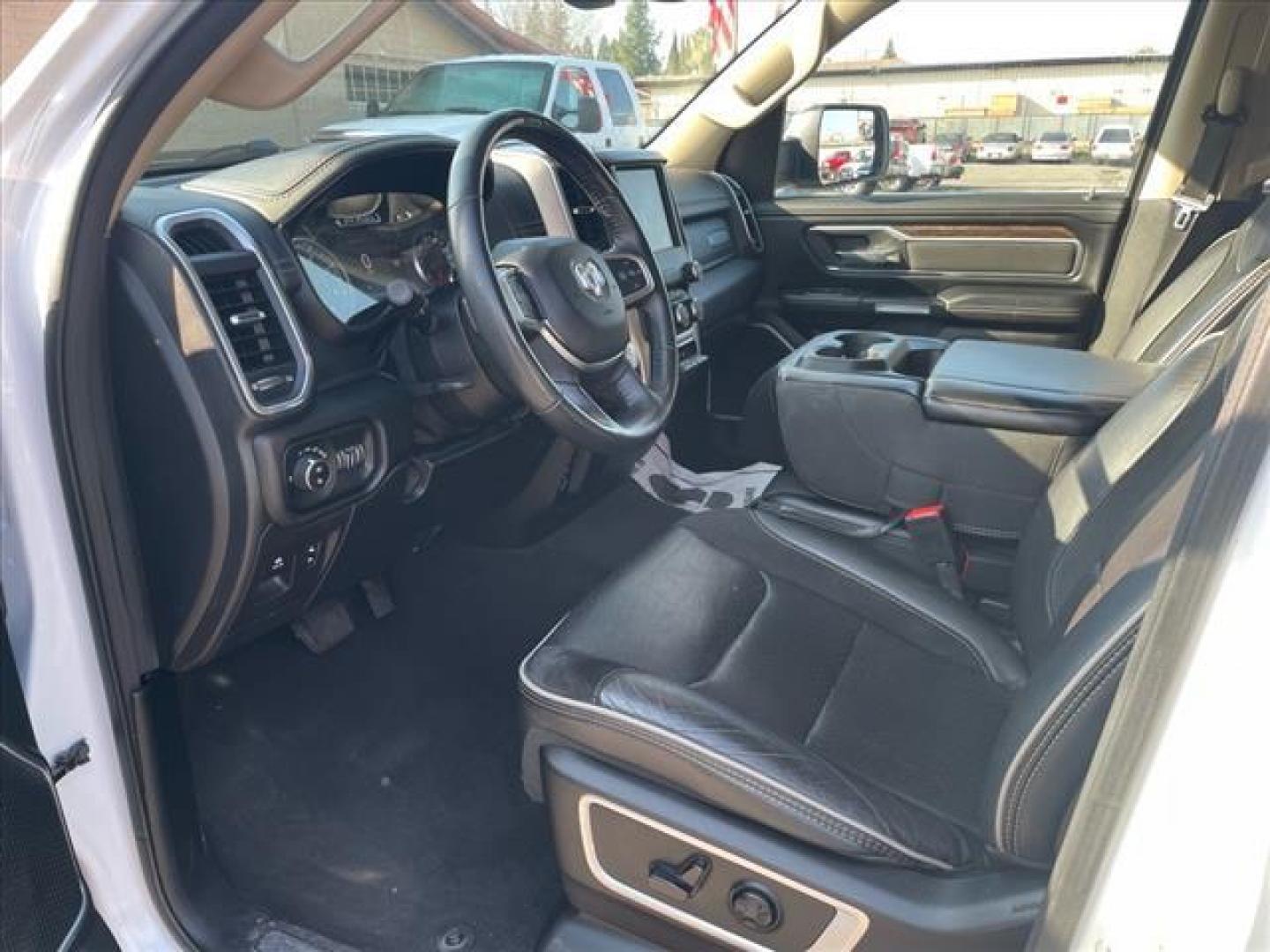 2020 Bright White Clear Coat RAM 1500 Laramie (1C6SRFJM7LN) with an 3.0L EcoDiesel 3.0L Biodiesel Turbo V6 260hp 480ft. lbs. Common Rail Direct Injection engine, 8-Speed Shiftable Automatic transmission, located at 800 Riverside Ave, Roseville, CA, 95678, (916) 773-4549, 38.732265, -121.291039 - Photo#12