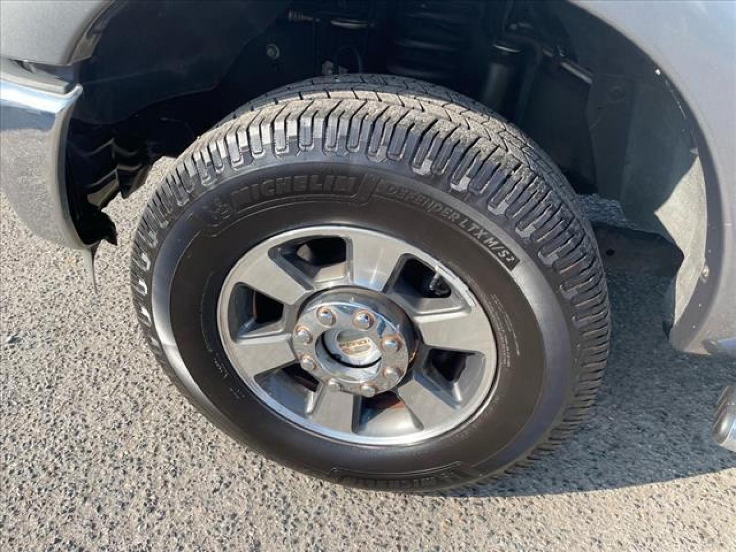 2011 Oxford White/Sterling Grey Ford F-250 Super Duty Lariat (1FT7W2BT3BE) with an 6.7L Power Stroke 6.7L Biodiesel Turbo V8 400hp 800ft. lbs. Common Rail Direct Injection engine, 6-Speed Shiftable Automatic transmission, located at 800 Riverside Ave, Roseville, CA, 95678, (916) 773-4549, 38.732265, -121.291039 - Photo#6