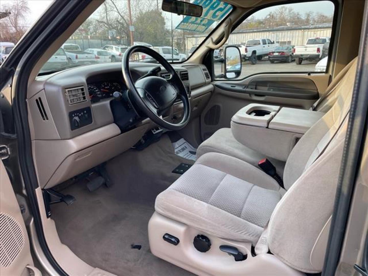 2002 Arizona Beige Clearcoat Metallic Ford F-250 Super Duty XLT (1FTNX21S82E) with an Triton 6.8L V10 310hp 425ft. lbs. Other engine, 4-Speed Automatic transmission, located at 800 Riverside Ave, Roseville, CA, 95678, (916) 773-4549, 38.732265, -121.291039 - Photo#9