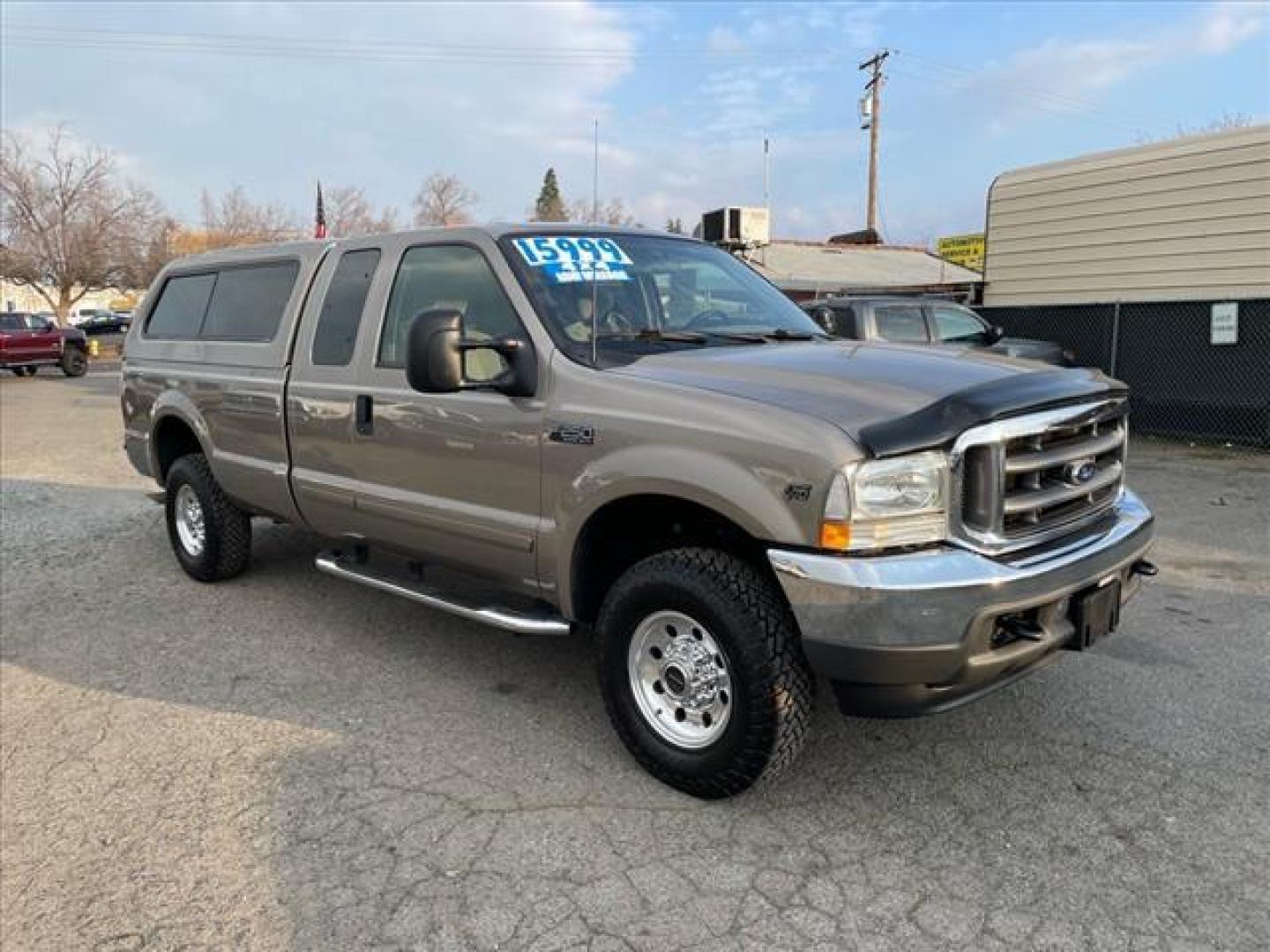 2002 Arizona Beige Clearcoat Metallic Ford F-250 Super Duty XLT (1FTNX21S82E) with an Triton 6.8L V10 310hp 425ft. lbs. Other engine, 4-Speed Automatic transmission, located at 800 Riverside Ave, Roseville, CA, 95678, (916) 773-4549, 38.732265, -121.291039 - Photo#1