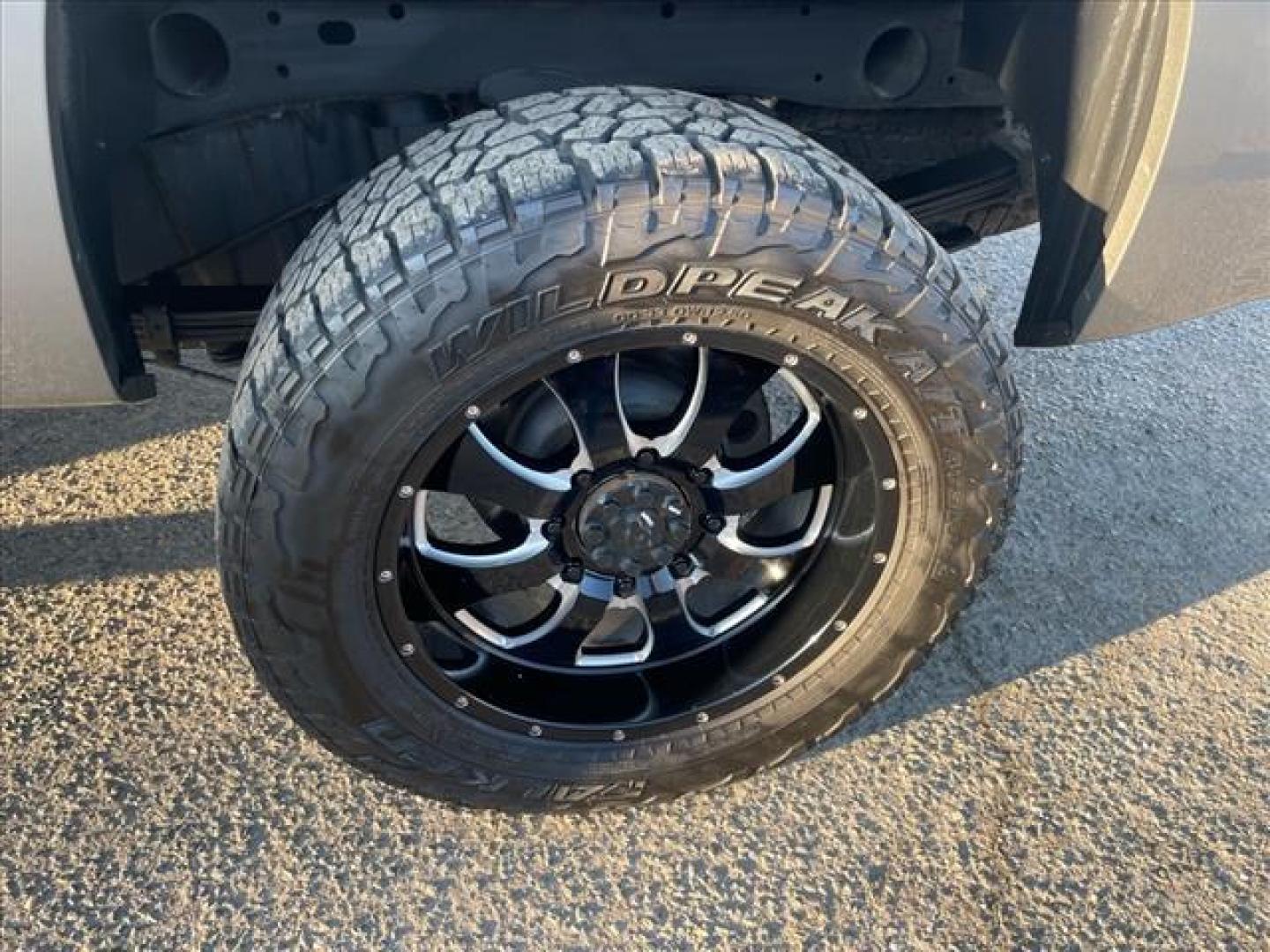 2014 Steel Gray Metallic GMC Sierra 2500HD Denali (1GT125E88EF) with an 6.6L Duramax 6.6L Diesel Turbo V8 397hp 765ft. lbs. Common Rail Direct Injection engine, Allison 1000 6-Speed Shiftable Automatic transmission, located at 800 Riverside Ave, Roseville, CA, 95678, (916) 773-4549, 38.732265, -121.291039 - Photo#8