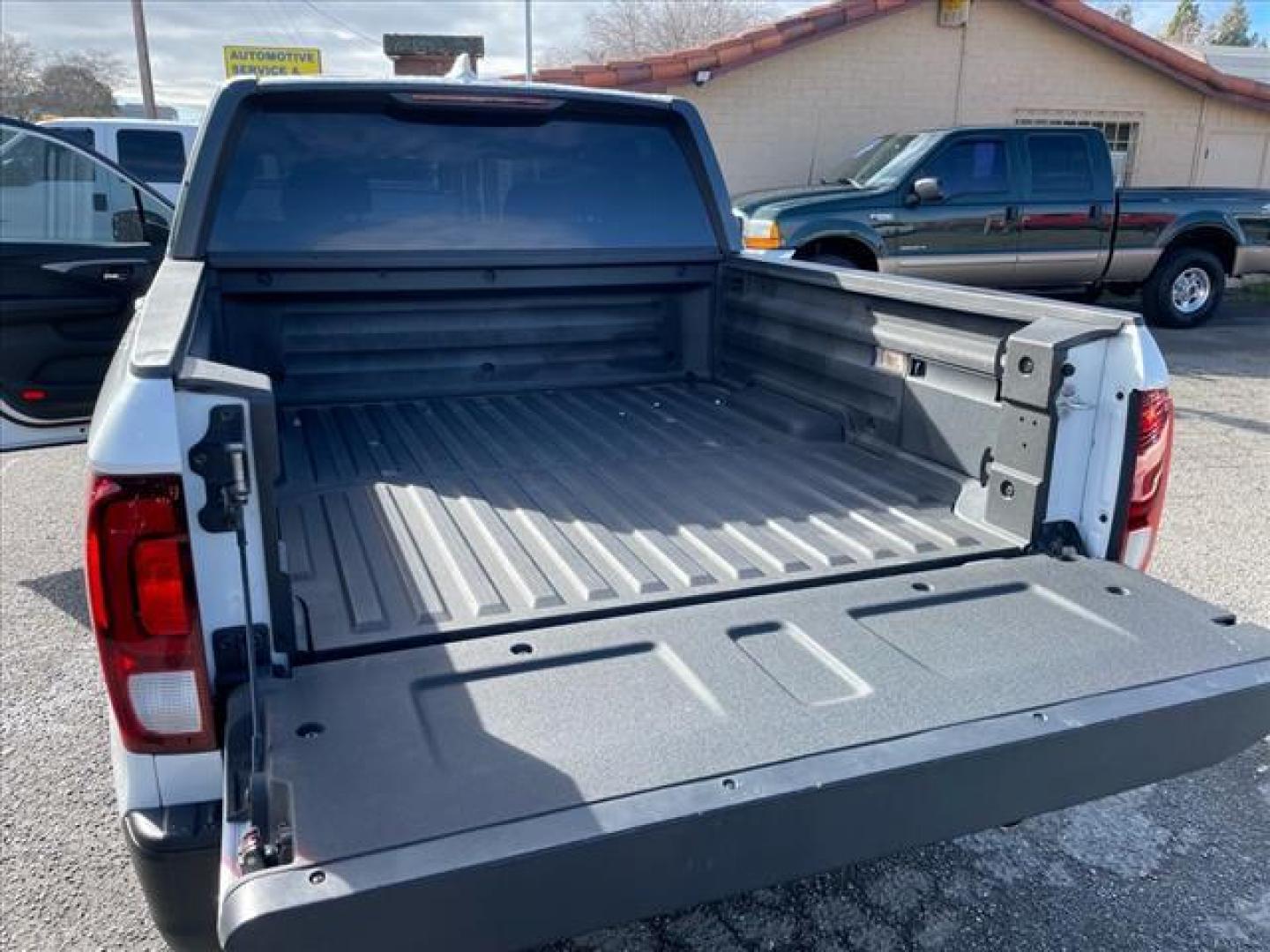 2021 Platinum White Pearl Honda Ridgeline Sport (5FPYK3F13MB) with an 3.5L 3.5L V6 280hp 262ft. lbs. Direct Injection engine, 9-Speed Shiftable Automatic transmission, located at 800 Riverside Ave, Roseville, CA, 95678, (916) 773-4549, 38.732265, -121.291039 - AWD SPORT SERVICE RECORDS ON CLEAN CARFAX - Photo#9