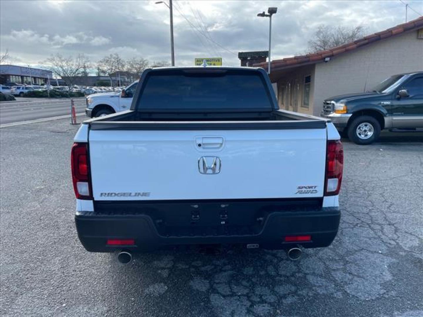 2021 Platinum White Pearl Honda Ridgeline Sport (5FPYK3F13MB) with an 3.5L 3.5L V6 280hp 262ft. lbs. Direct Injection engine, 9-Speed Shiftable Automatic transmission, located at 800 Riverside Ave, Roseville, CA, 95678, (916) 773-4549, 38.732265, -121.291039 - AWD SPORT SERVICE RECORDS ON CLEAN CARFAX - Photo#8