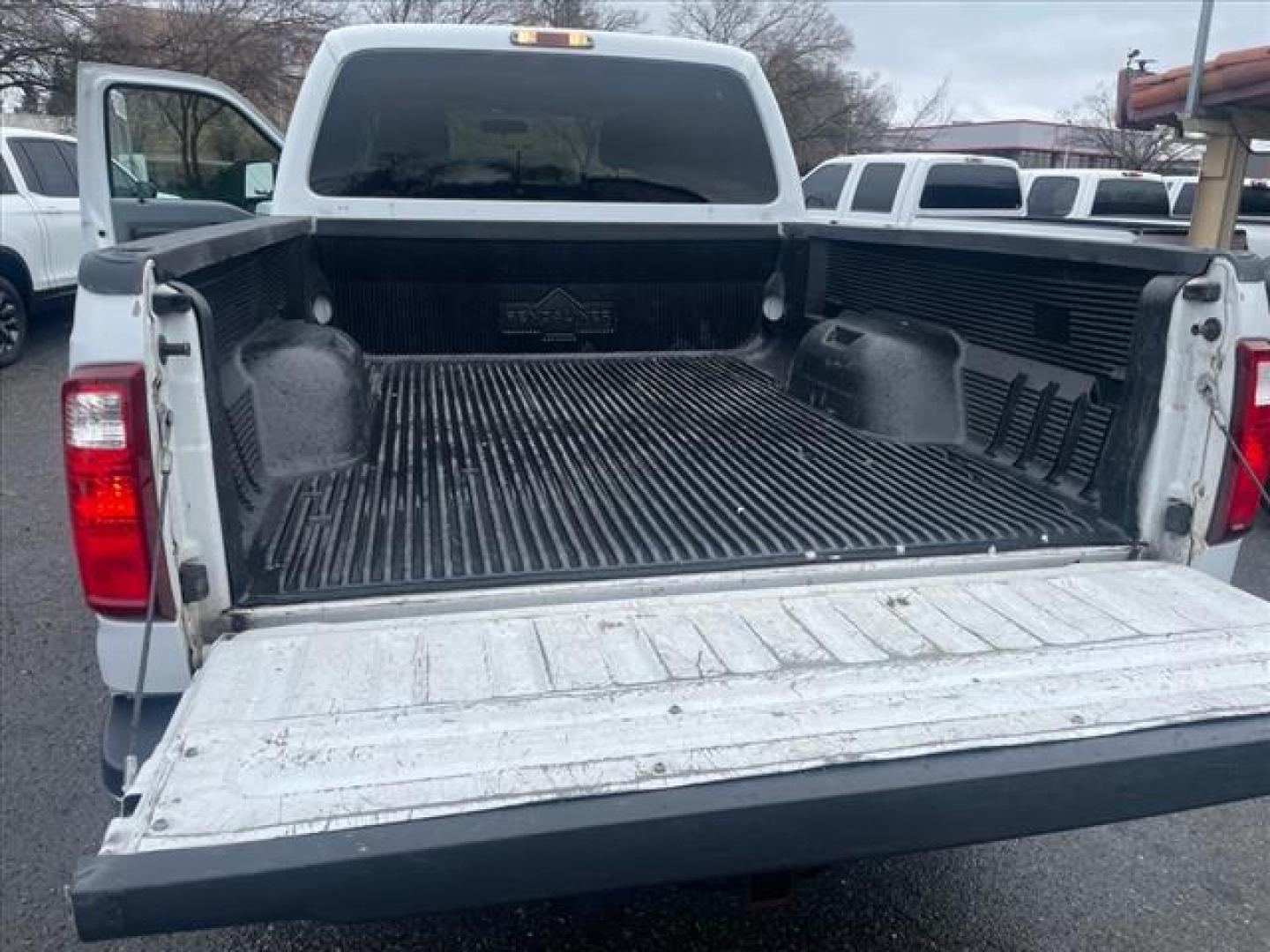 2015 Oxford White Ford F-250 Super Duty XLT (1FT7W2BTXFE) with an 6.7L Power Stroke 6.7L Biodiesel Turbo V8 440hp 860ft. lbs. Common Rail Direct Injection engine, 6-Speed Shiftable Automatic transmission, located at 800 Riverside Ave, Roseville, CA, 95678, (916) 773-4549, 38.732265, -121.291039 - DIESEL CREW CAB 4X4 XLT SERVICE RECORDS ON CLEAN CARFAX - Photo#9