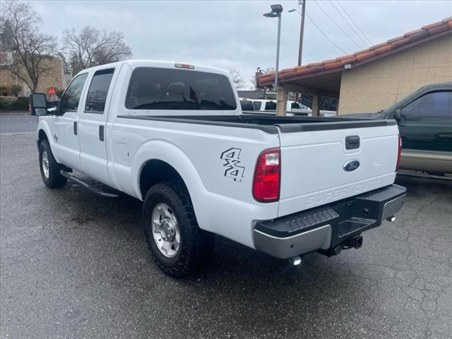 2015 Oxford White Ford F-250 Super Duty XLT (1FT7W2BTXFE) with an 6.7L Power Stroke 6.7L Biodiesel Turbo V8 440hp 860ft. lbs. Common Rail Direct Injection engine, 6-Speed Shiftable Automatic transmission, located at 800 Riverside Ave, Roseville, CA, 95678, (916) 773-4549, 38.732265, -121.291039 - DIESEL CREW CAB 4X4 XLT SERVICE RECORDS ON CLEAN CARFAX - Photo#2